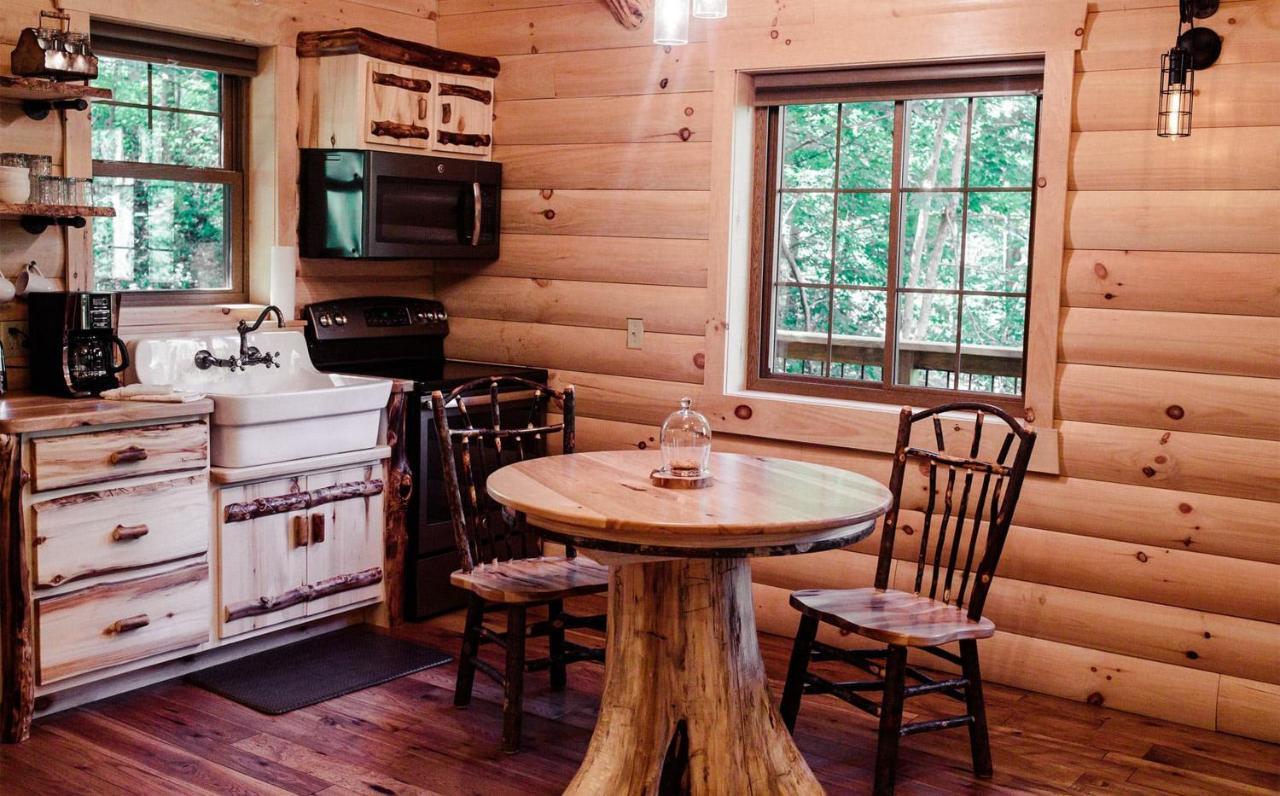 Cricket Hill Treehouse By Amish Country Lodging Millersburg Exterior photo